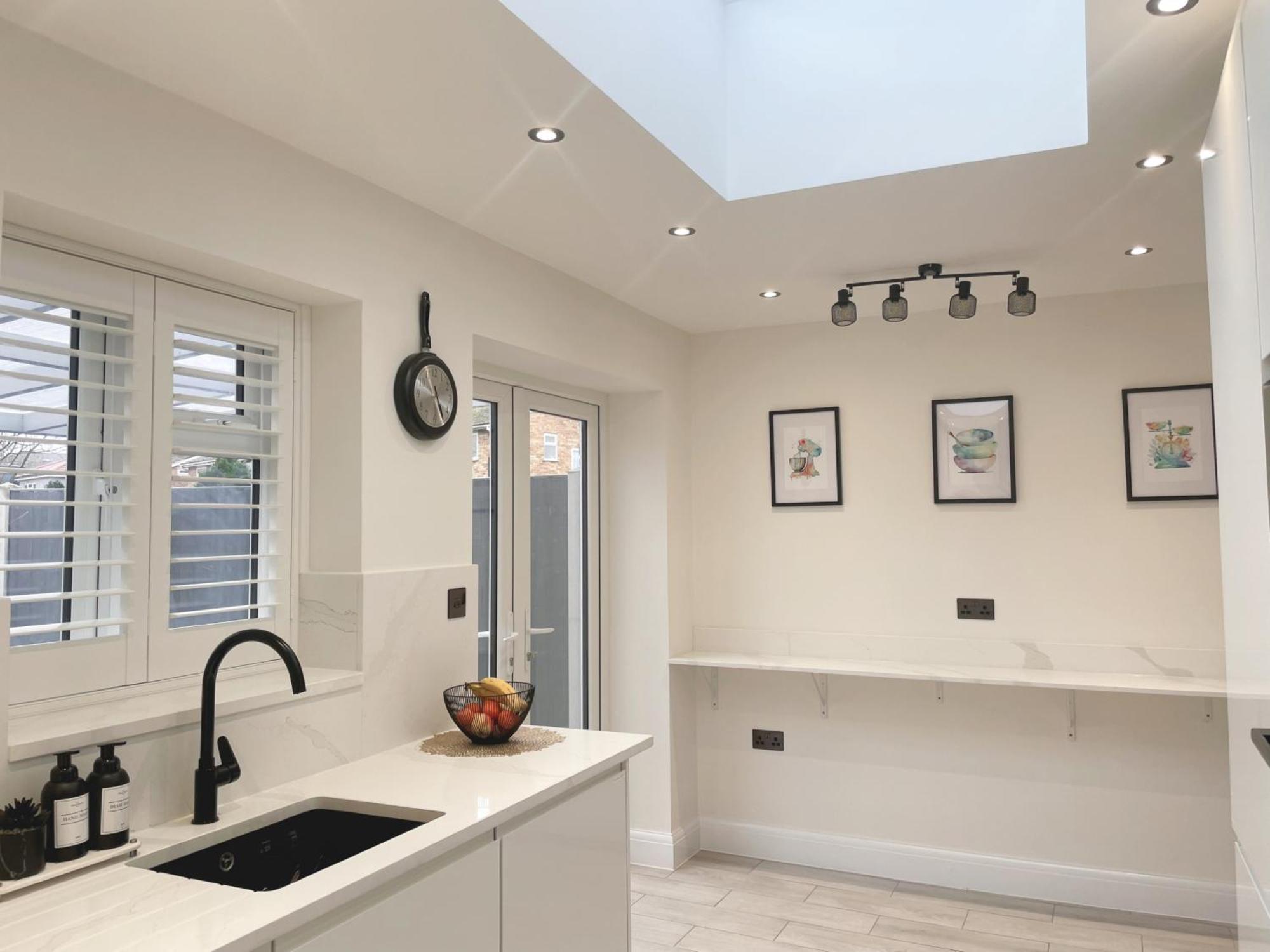 Home Near London Heathrow, Slough,Windsor,Legoland Colnbrook Екстериор снимка